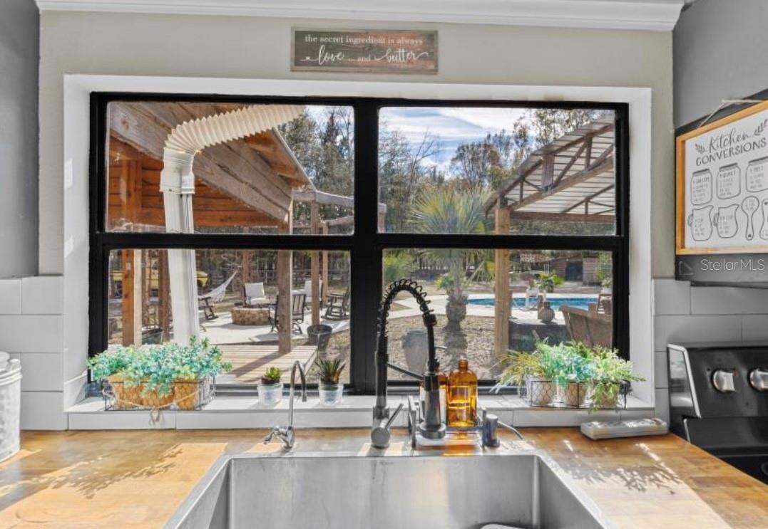 Image 14 of 50 For 11975 162nd Terrace