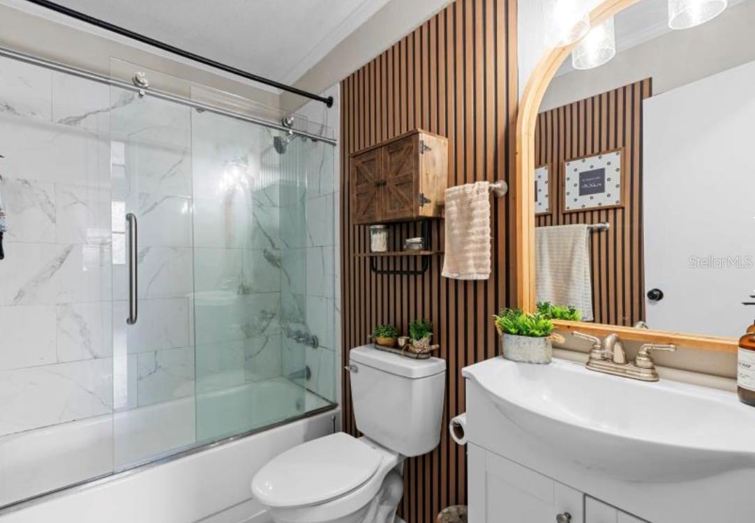 Image 22 of 50 For 11975 162nd Terrace