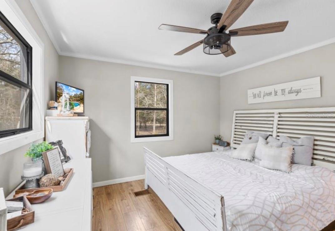 Image 24 of 50 For 11975 162nd Terrace