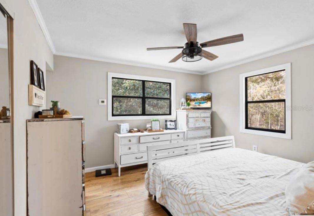 Image 25 of 50 For 11975 162nd Terrace