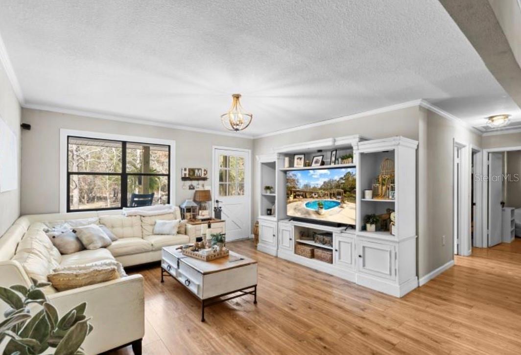 Image 5 of 50 For 11975 162nd Terrace