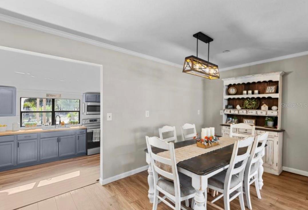 Image 6 of 50 For 11975 162nd Terrace