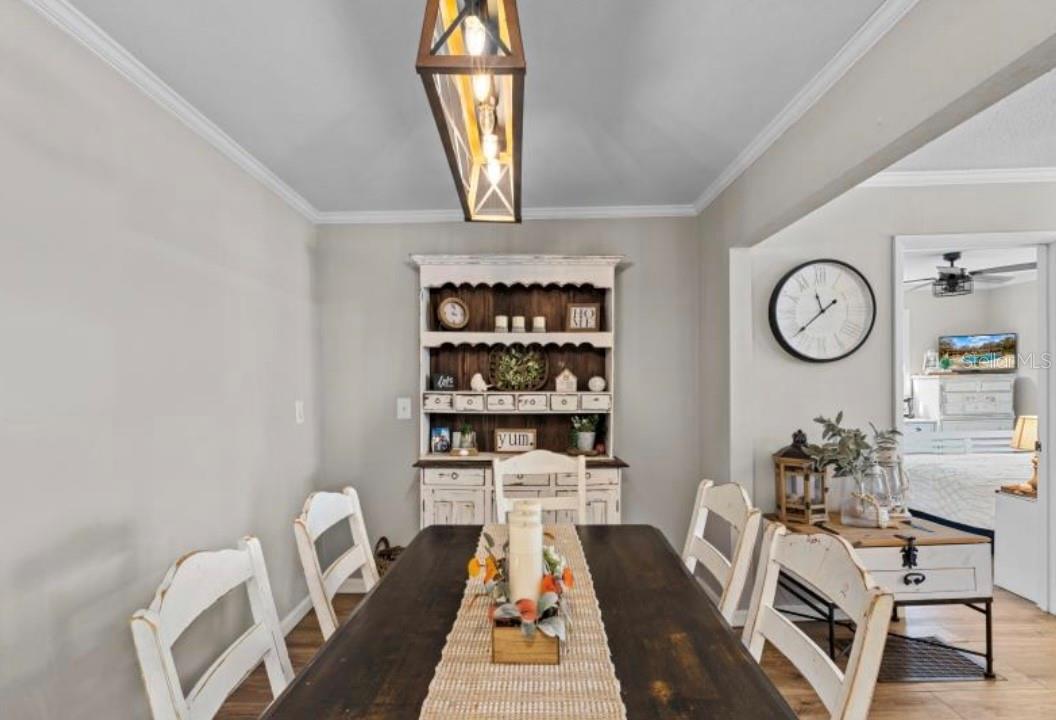 Image 8 of 50 For 11975 162nd Terrace