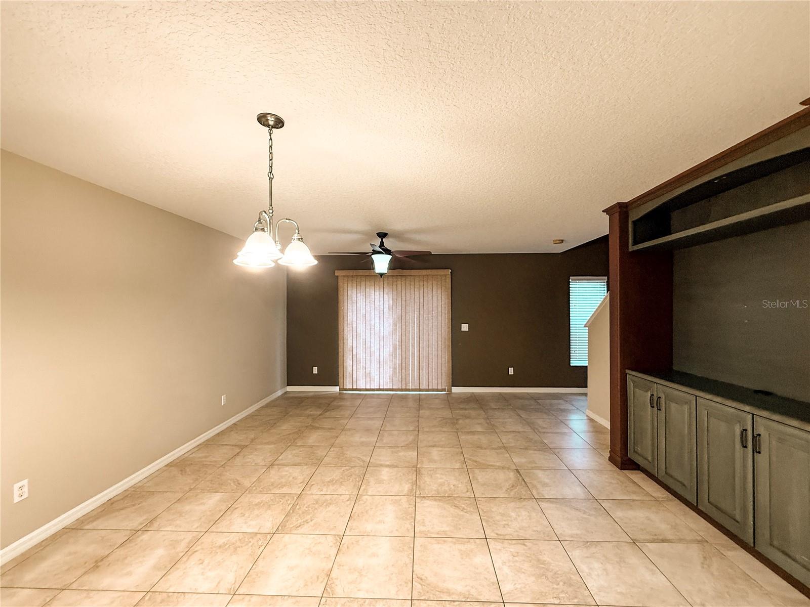 Image 6 of 12 For 3840 Shaftbury Place