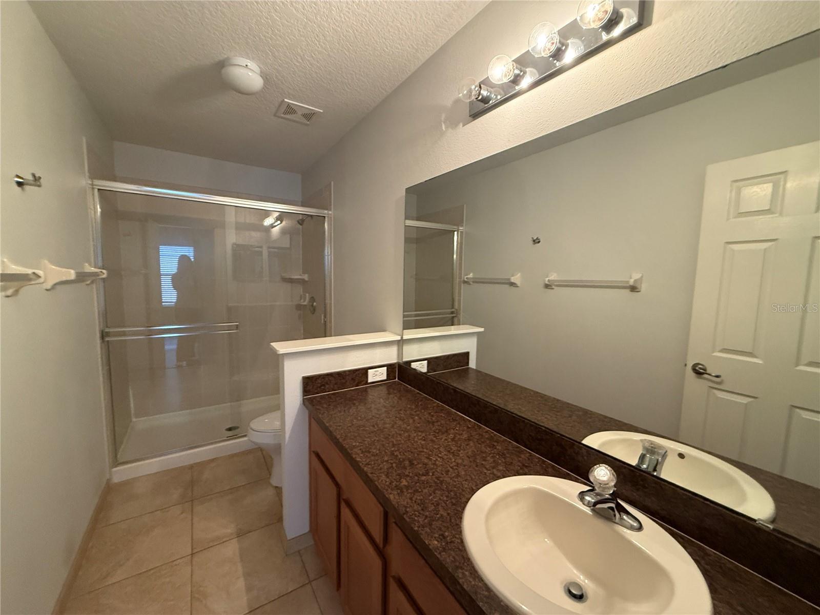 Image 8 of 12 For 3840 Shaftbury Place