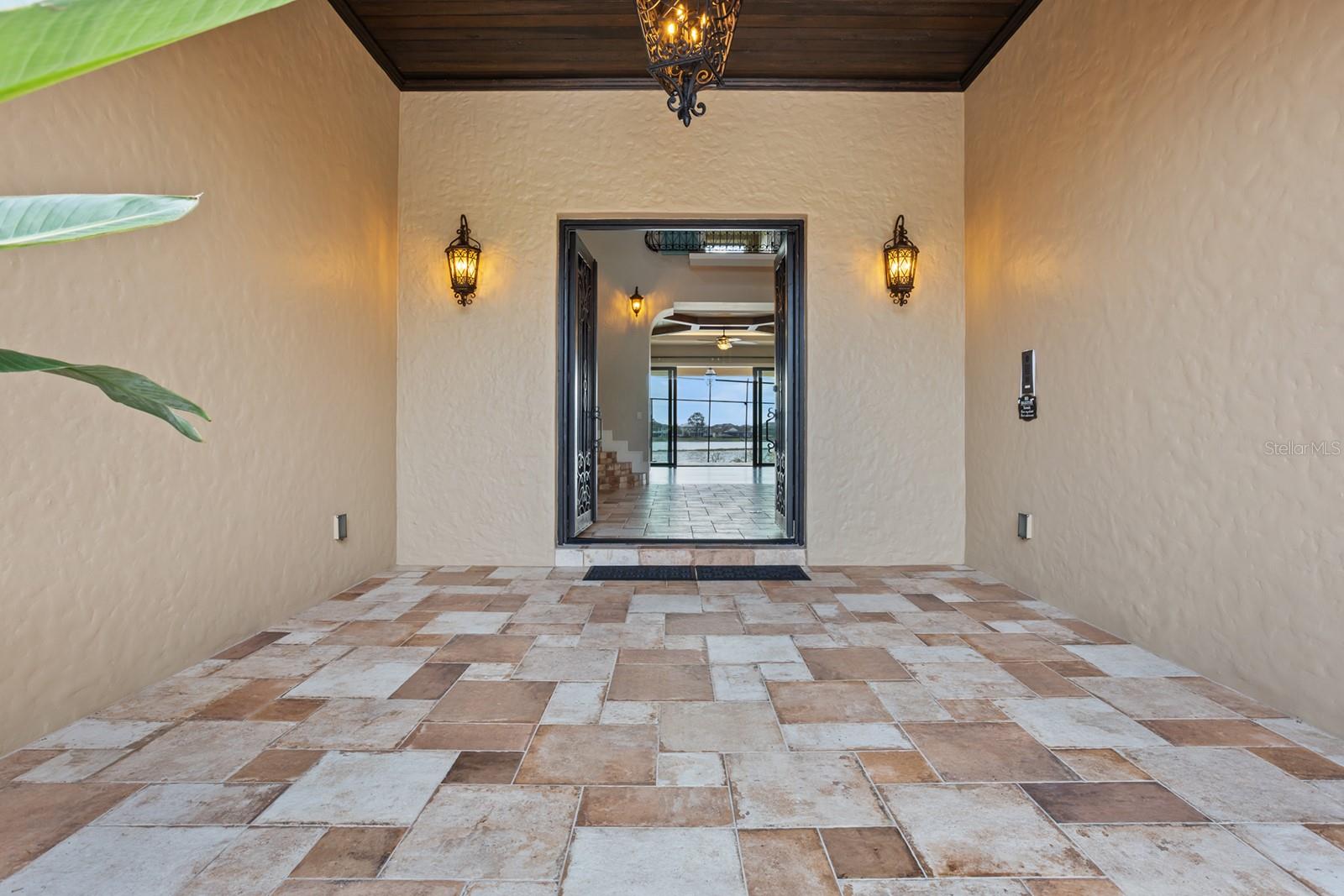 Image 10 of 100 For 6621 Point Hancock Drive