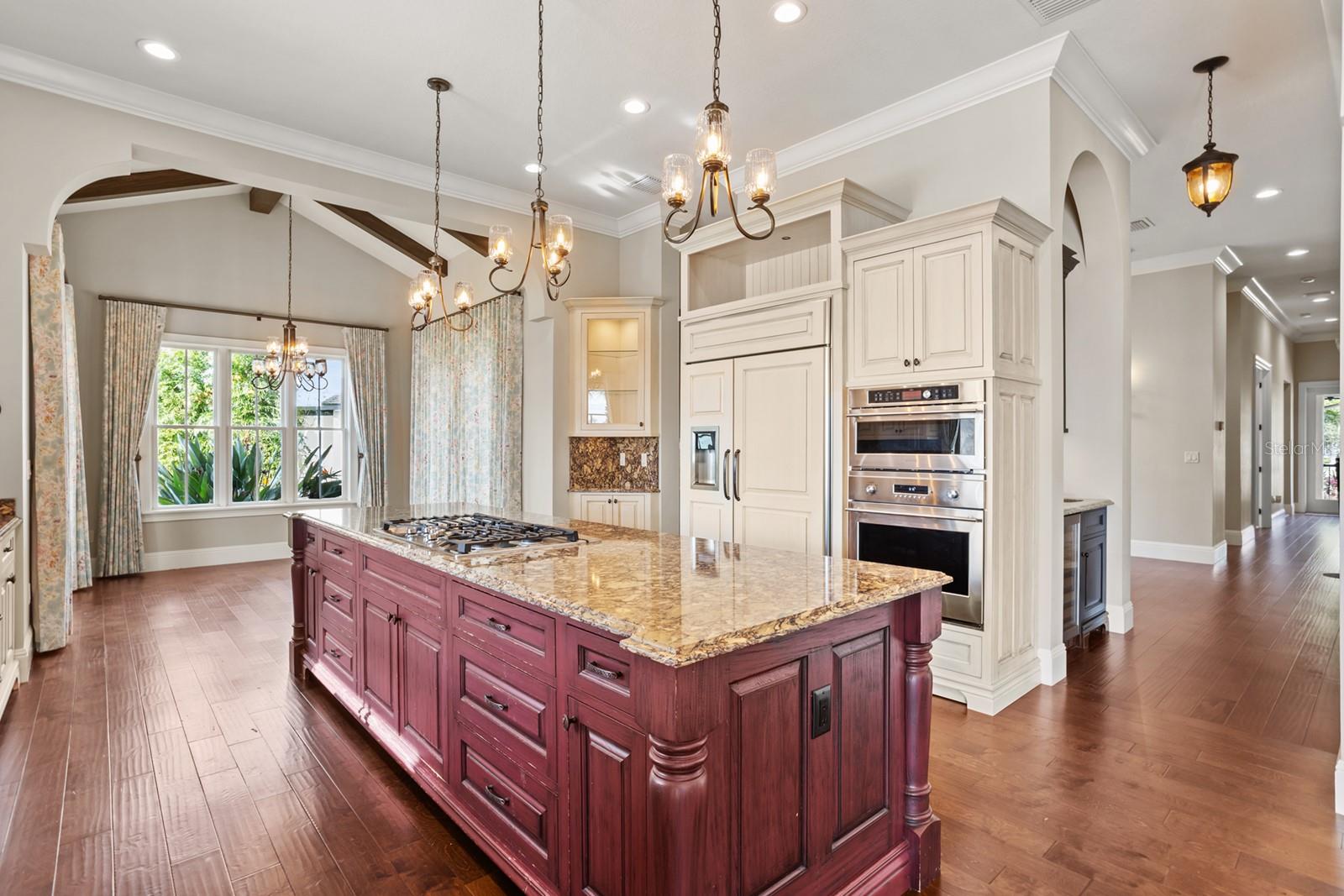 Image 17 of 100 For 6621 Point Hancock Drive