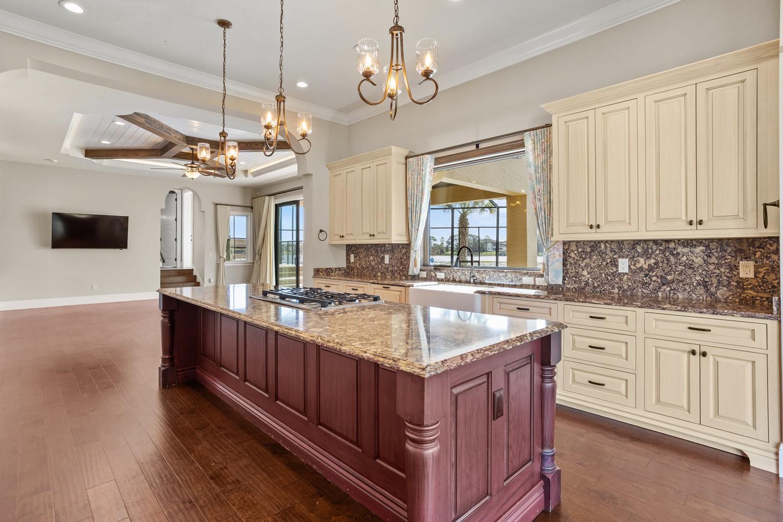 Image 19 of 100 For 6621 Point Hancock Drive