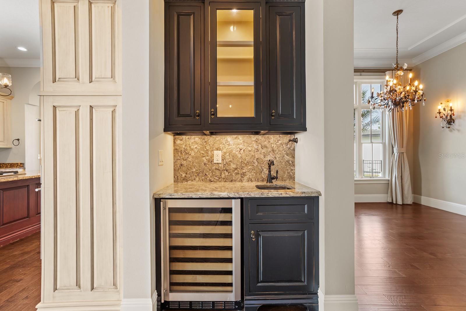 Image 23 of 100 For 6621 Point Hancock Drive