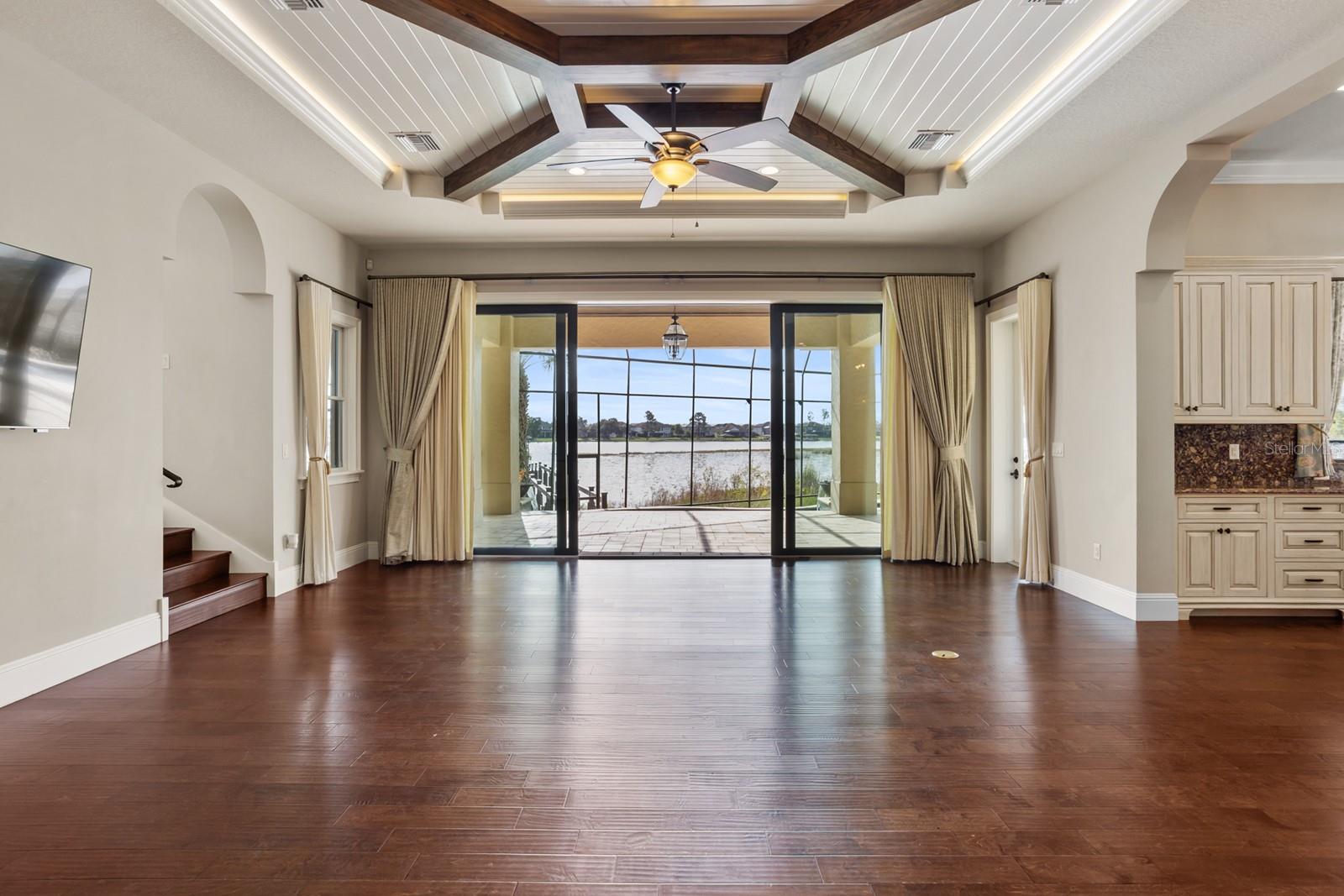 Image 25 of 100 For 6621 Point Hancock Drive