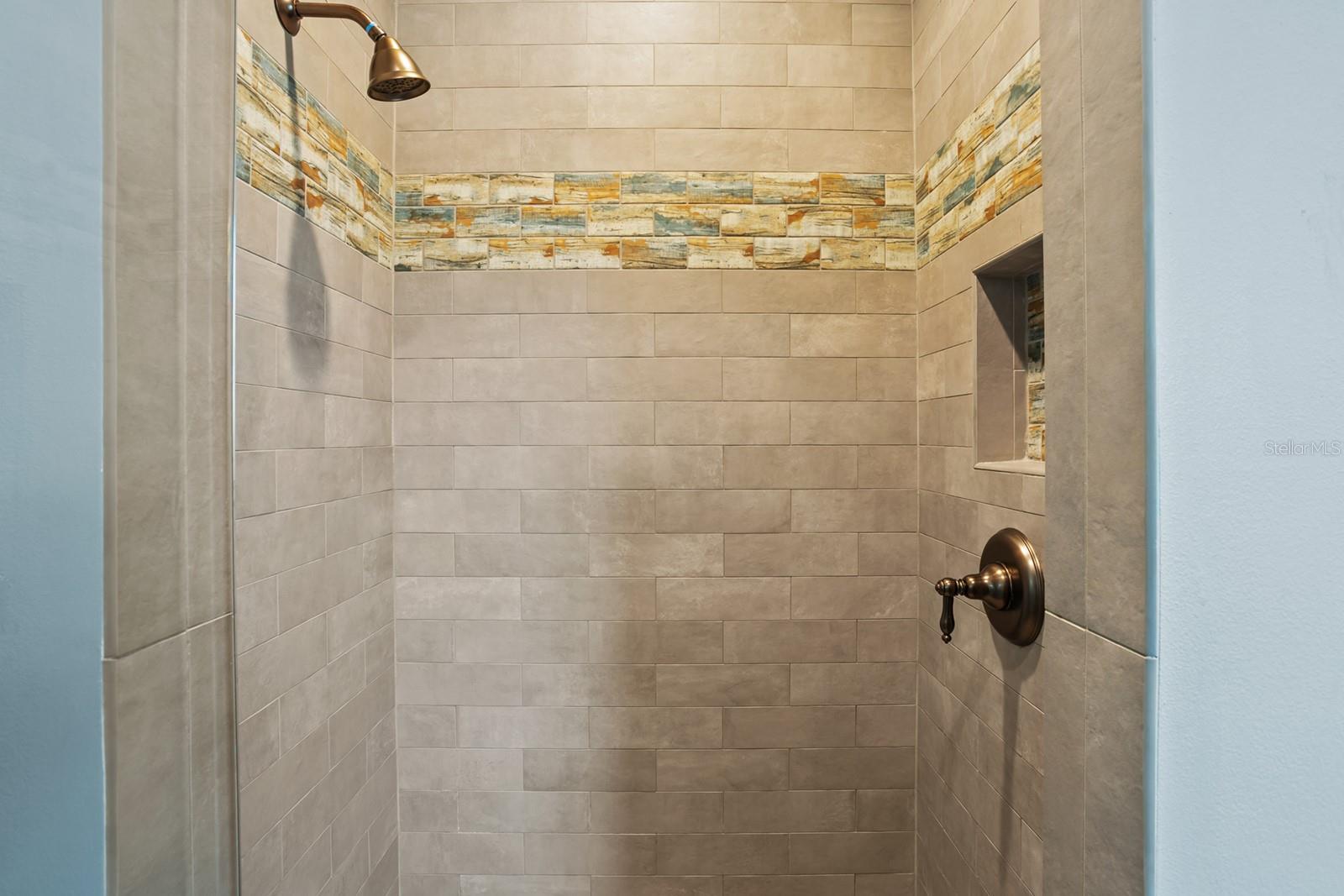 Image 35 of 100 For 6621 Point Hancock Drive