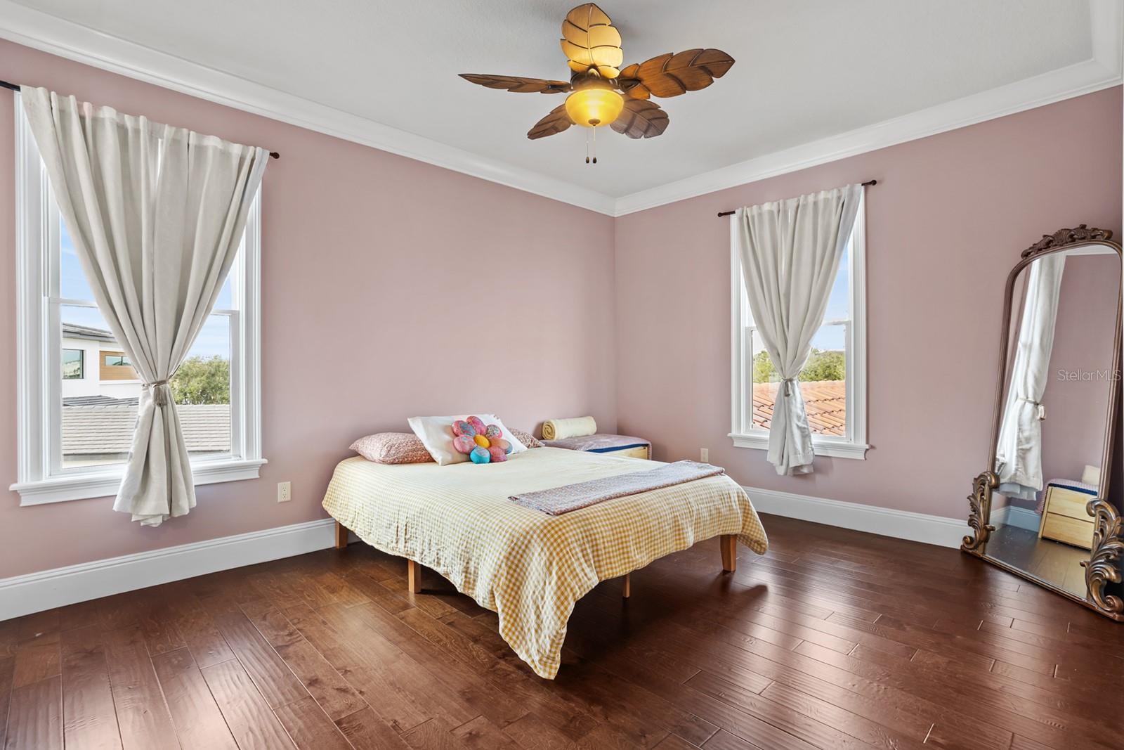 Image 37 of 100 For 6621 Point Hancock Drive