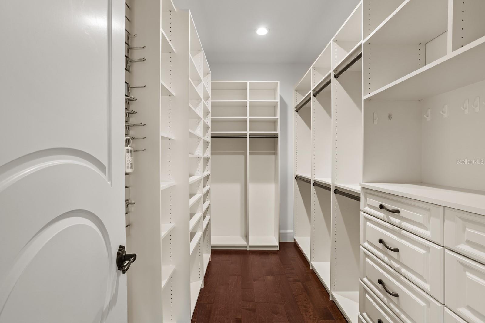 Image 38 of 100 For 6621 Point Hancock Drive