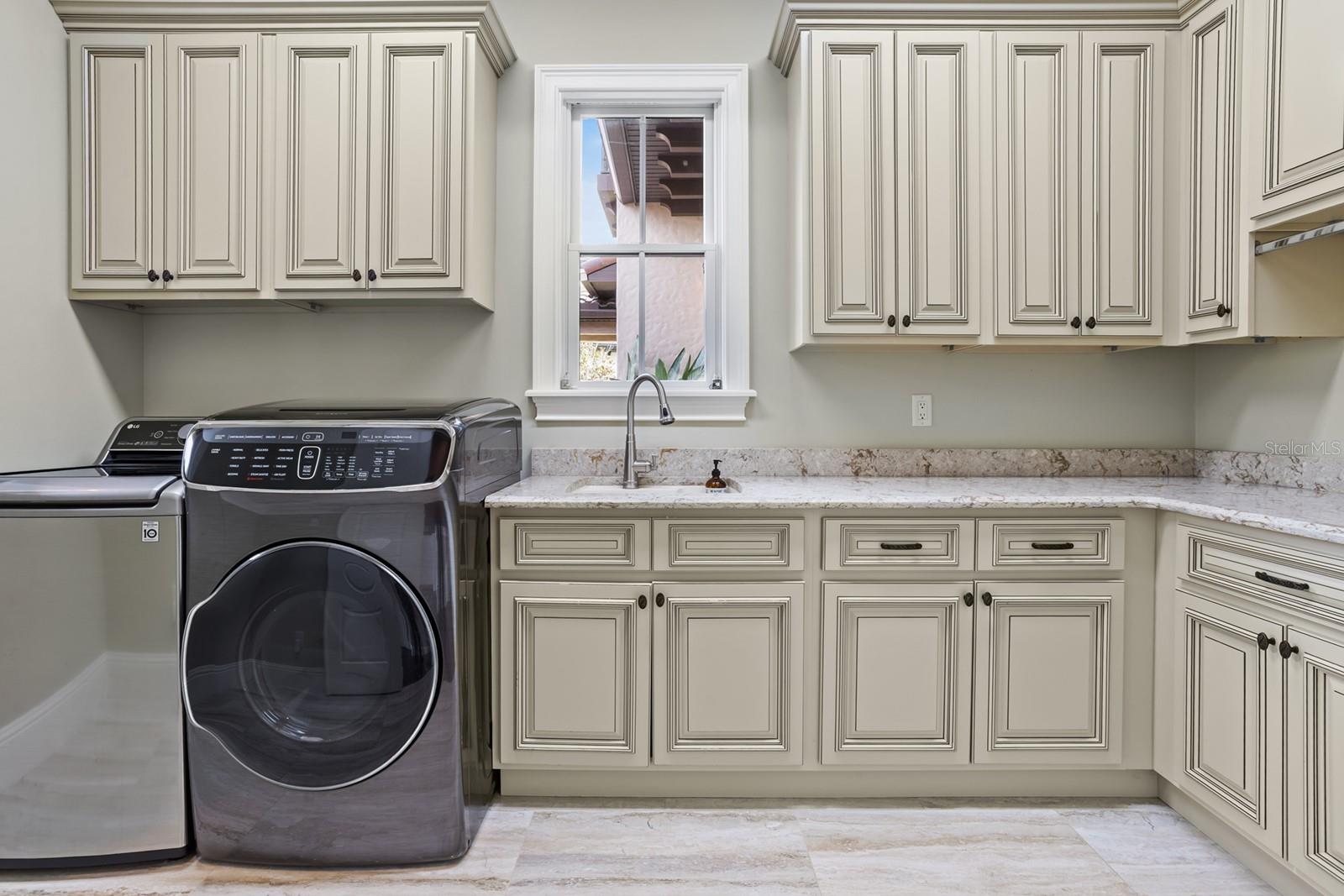 Image 69 of 100 For 6621 Point Hancock Drive