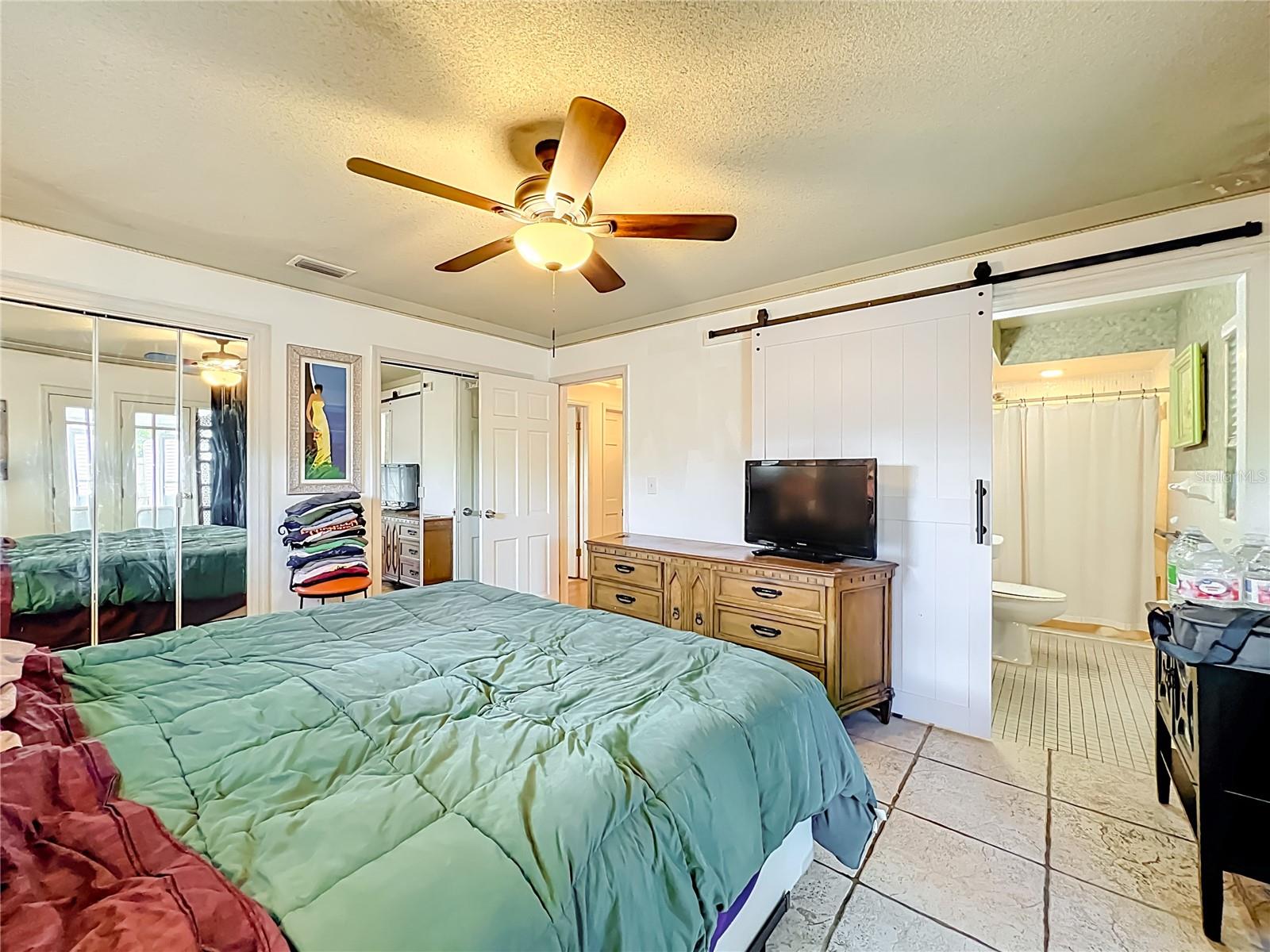 Image 32 of 50 For 415 Hermitage Drive