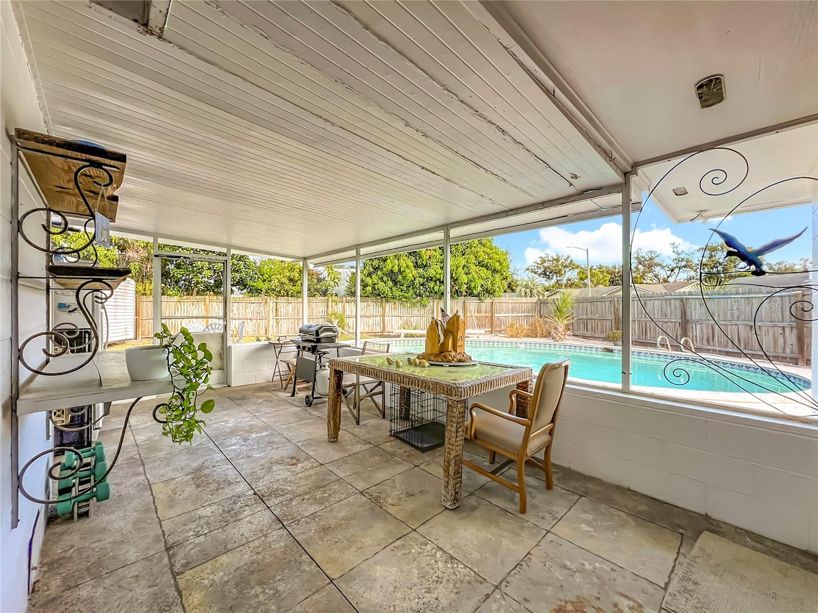 Image 36 of 50 For 415 Hermitage Drive