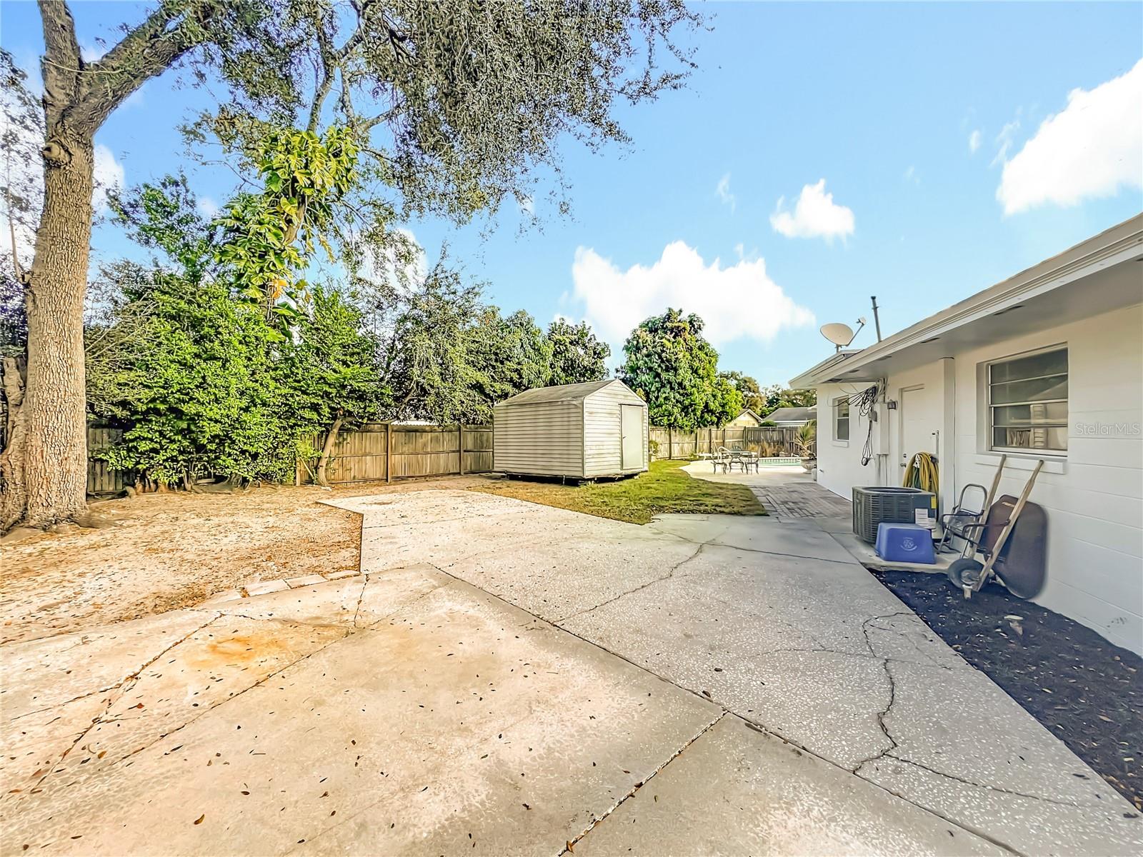 Image 40 of 50 For 415 Hermitage Drive