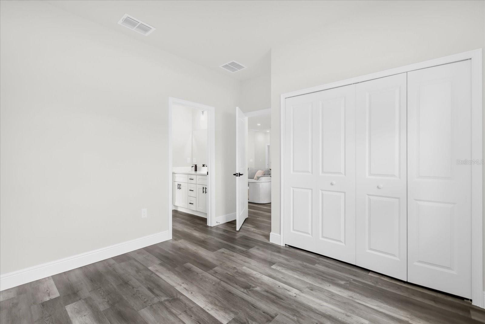 Image 16 of 35 For 4535 172nd Street Road