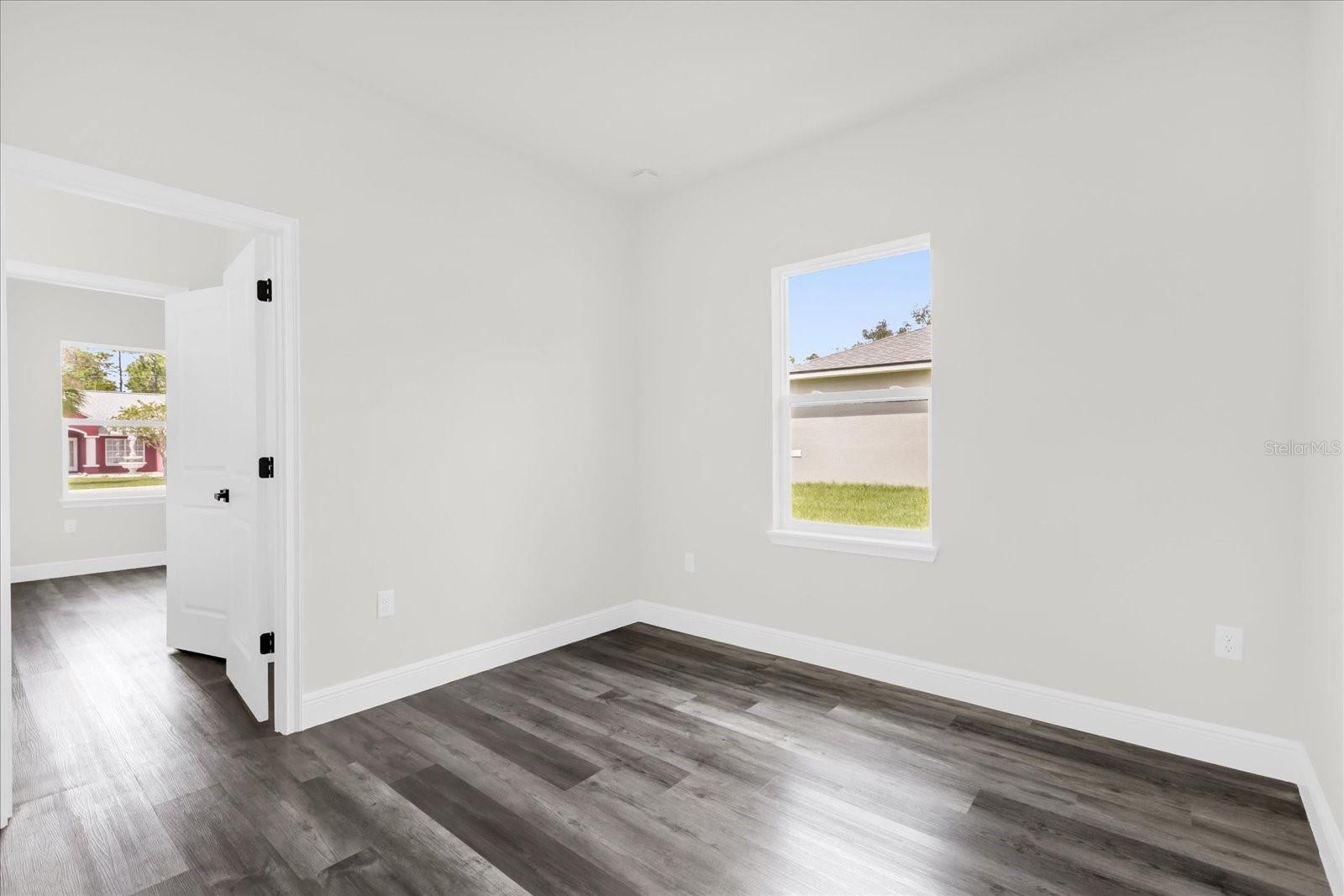 Image 19 of 35 For 4535 172nd Street Road