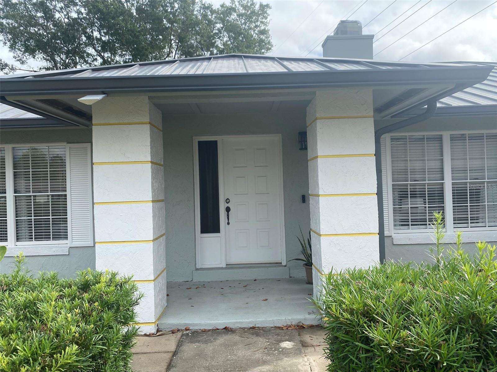 Image 3 of 31 For 1861 Crowley Circle E