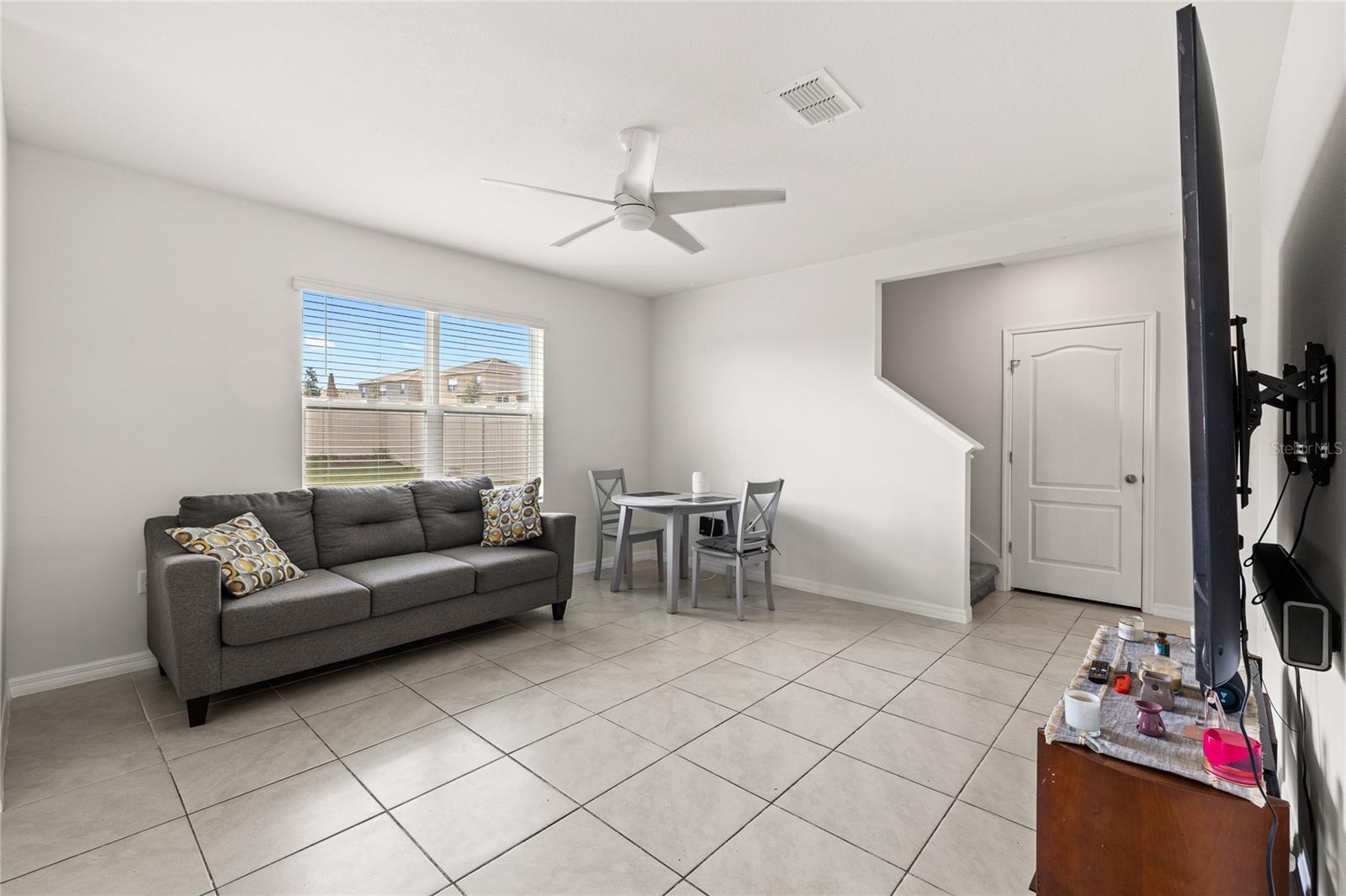 Image 13 of 40 For 1117 Griffon Avenue