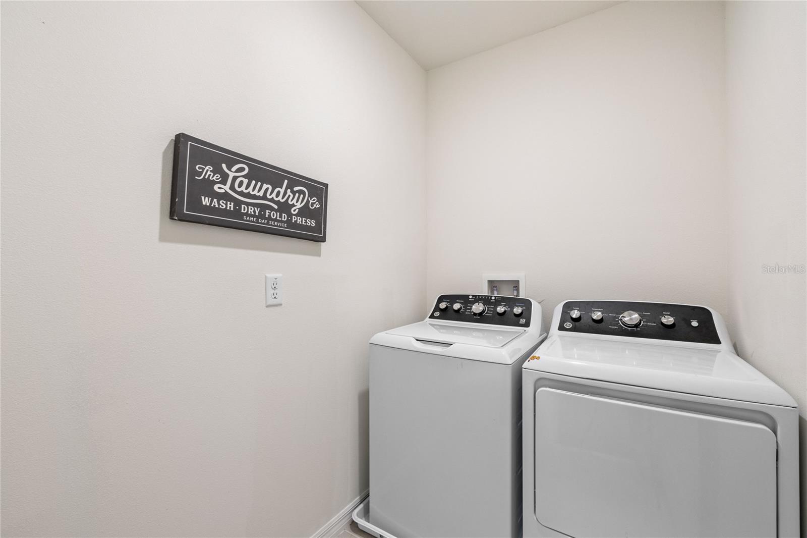 Image 19 of 40 For 1117 Griffon Avenue