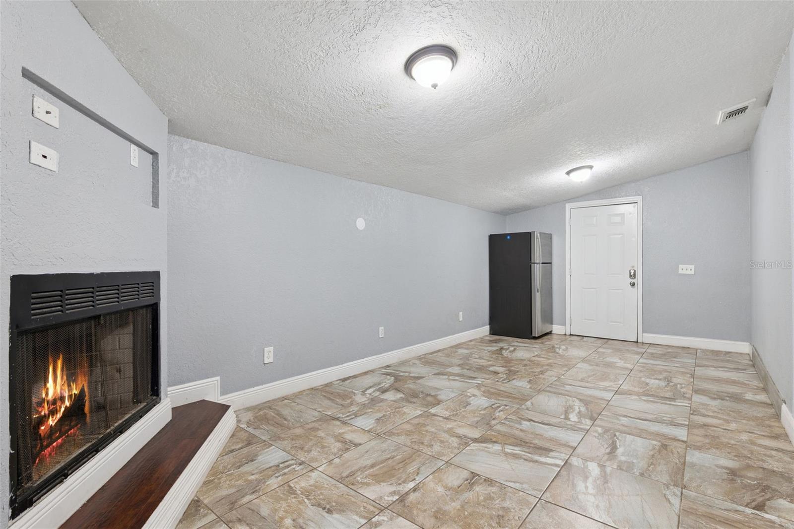 Image 5 of 22 For 4120 Crossen Drive