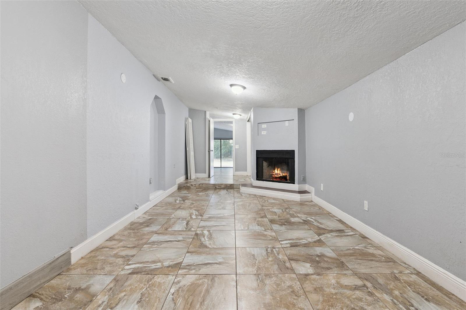 Image 6 of 22 For 4120 Crossen Drive