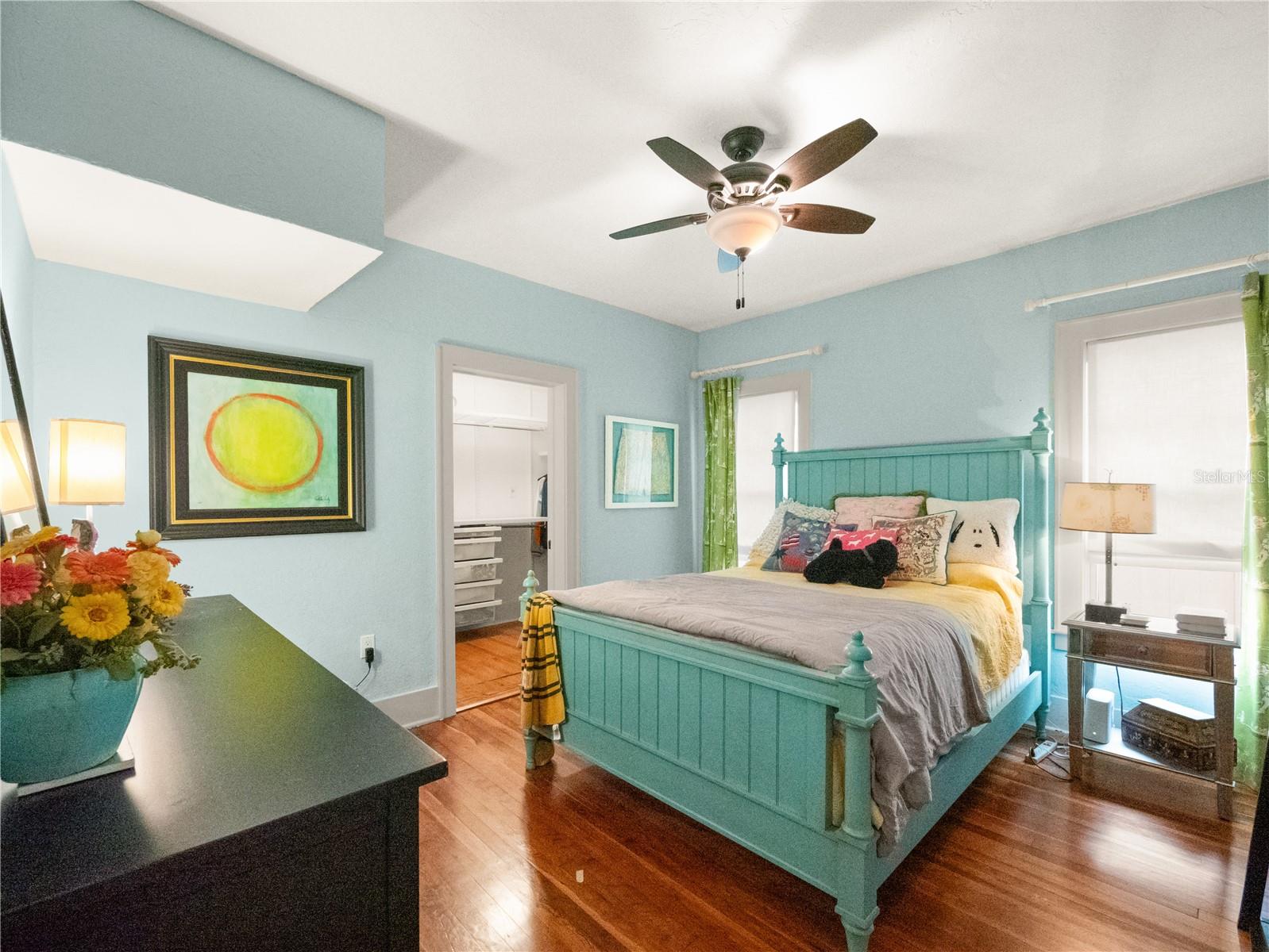 Image 12 of 34 For 818 Stetson Street