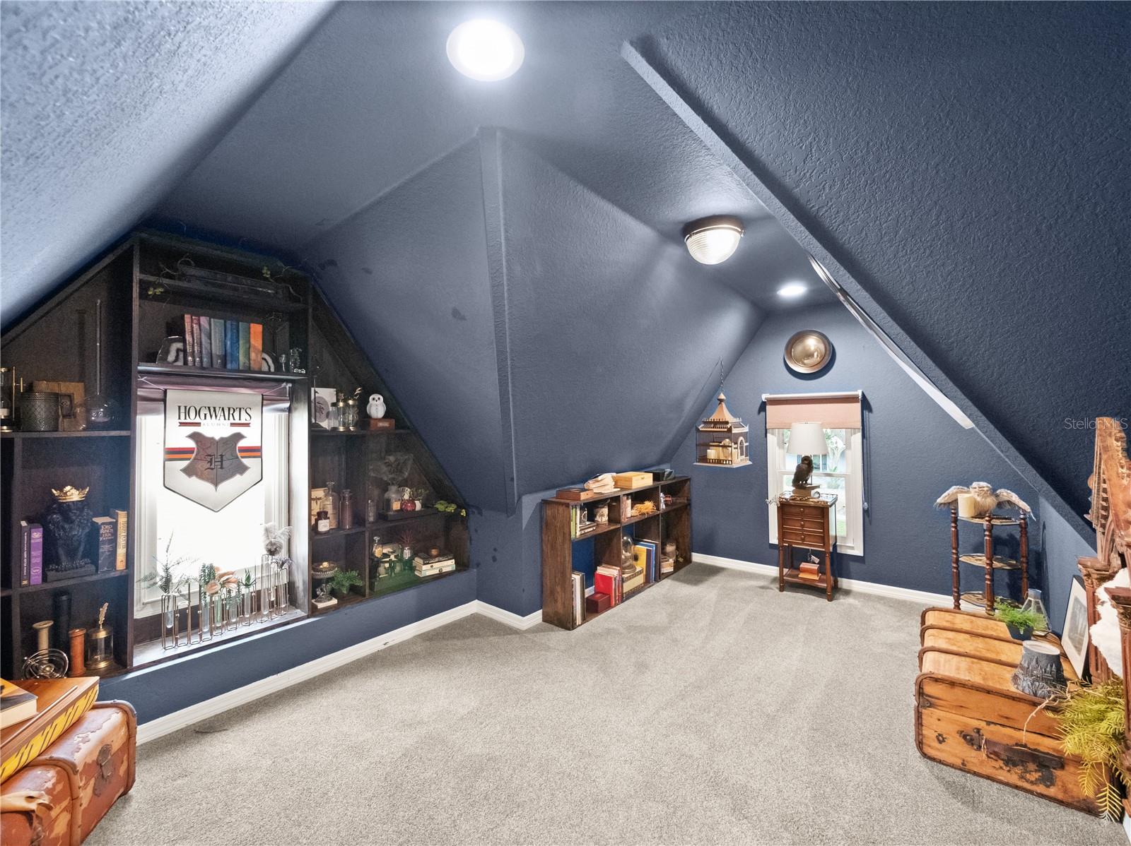 Image 28 of 34 For 818 Stetson Street