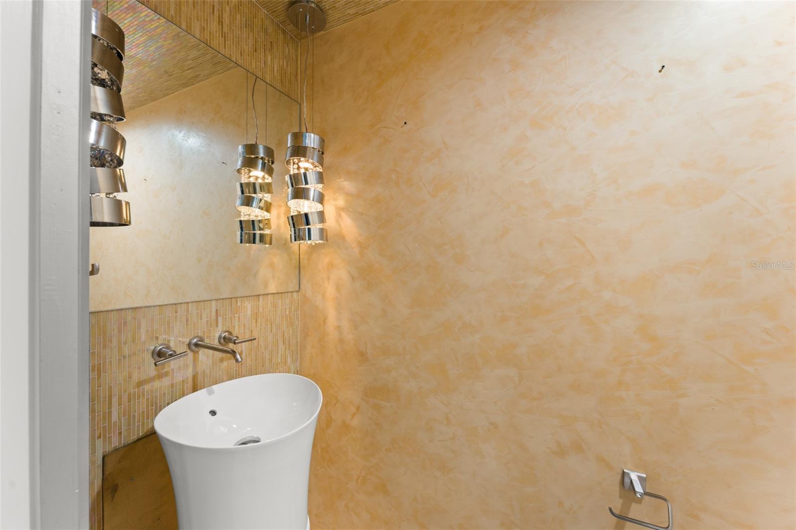 Image 32 of 44 For 150 Robinson Street Ph3506