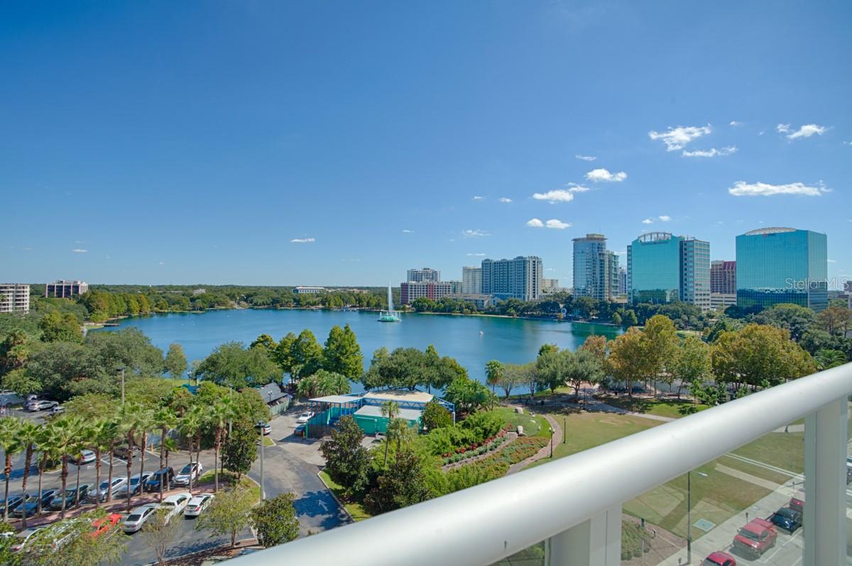 Image 42 of 44 For 150 Robinson Street Ph3506