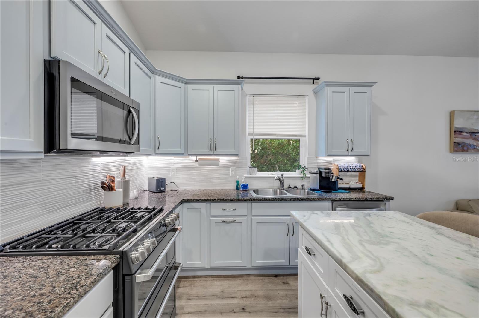 Image 9 of 27 For 14 Seminole Avenue