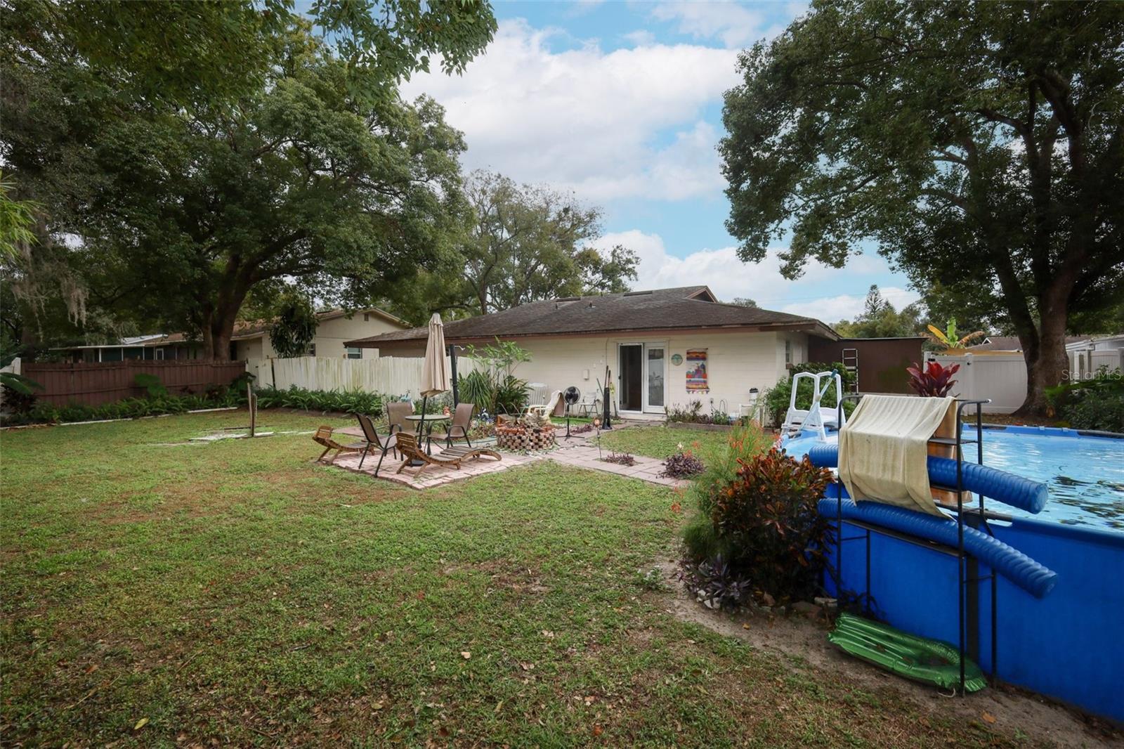 Image 23 of 25 For 613 Land Avenue