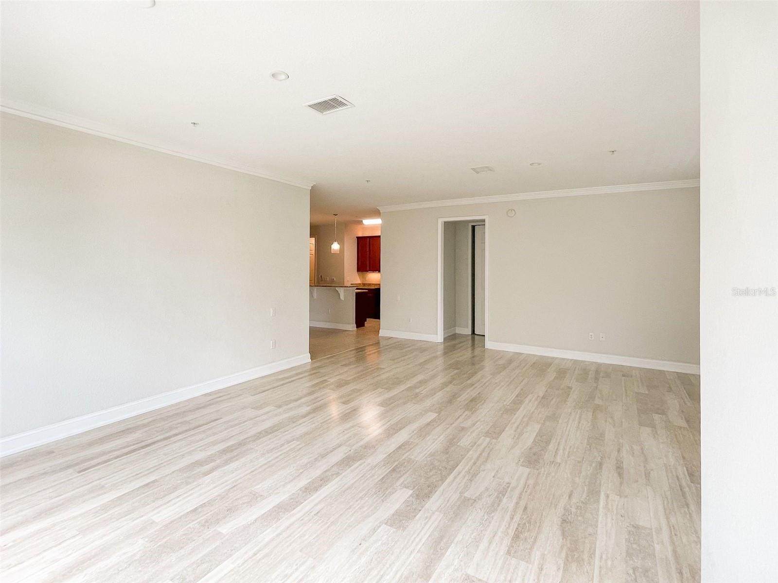 Image 10 of 34 For 3368 Robert Trent Jones Drive 30308