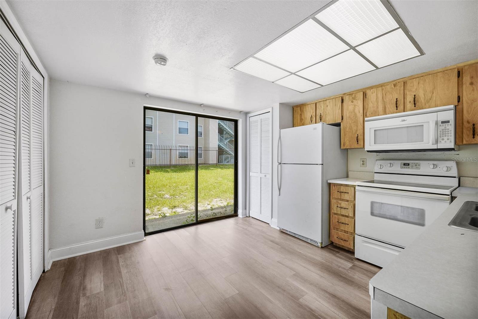 Image 9 of 26 For 12062 Tift Circle