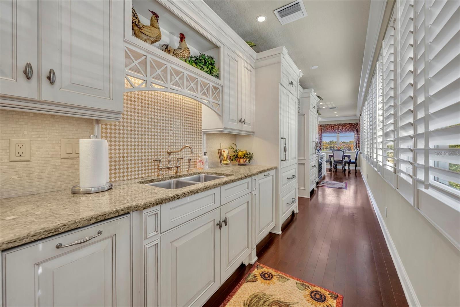 Image 14 of 32 For 311 Morse Boulevard 2 - 5