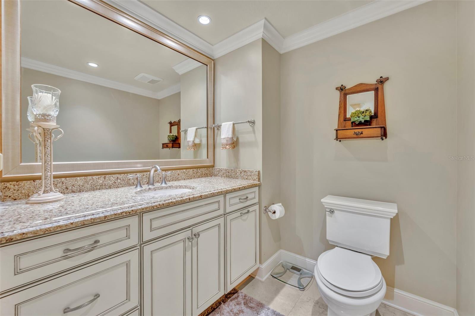 Image 23 of 32 For 311 Morse Boulevard 2 - 5