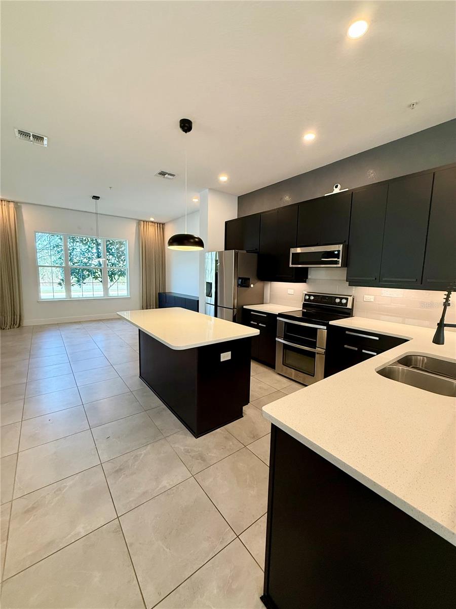 Image 2 of 31 For 8160 Iron Mountain Trail