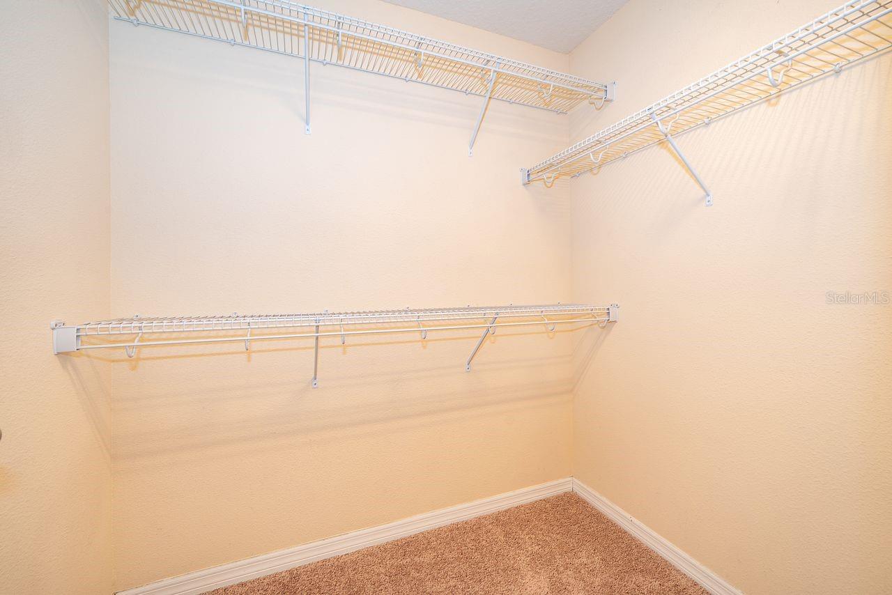 Image 12 of 21 For 9539 Silver Buttonwood Street