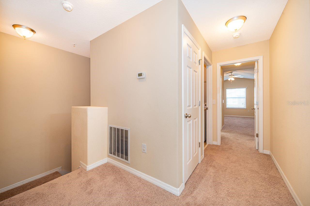 Image 13 of 21 For 9539 Silver Buttonwood Street