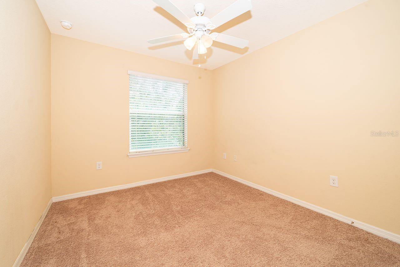 Image 14 of 21 For 9539 Silver Buttonwood Street