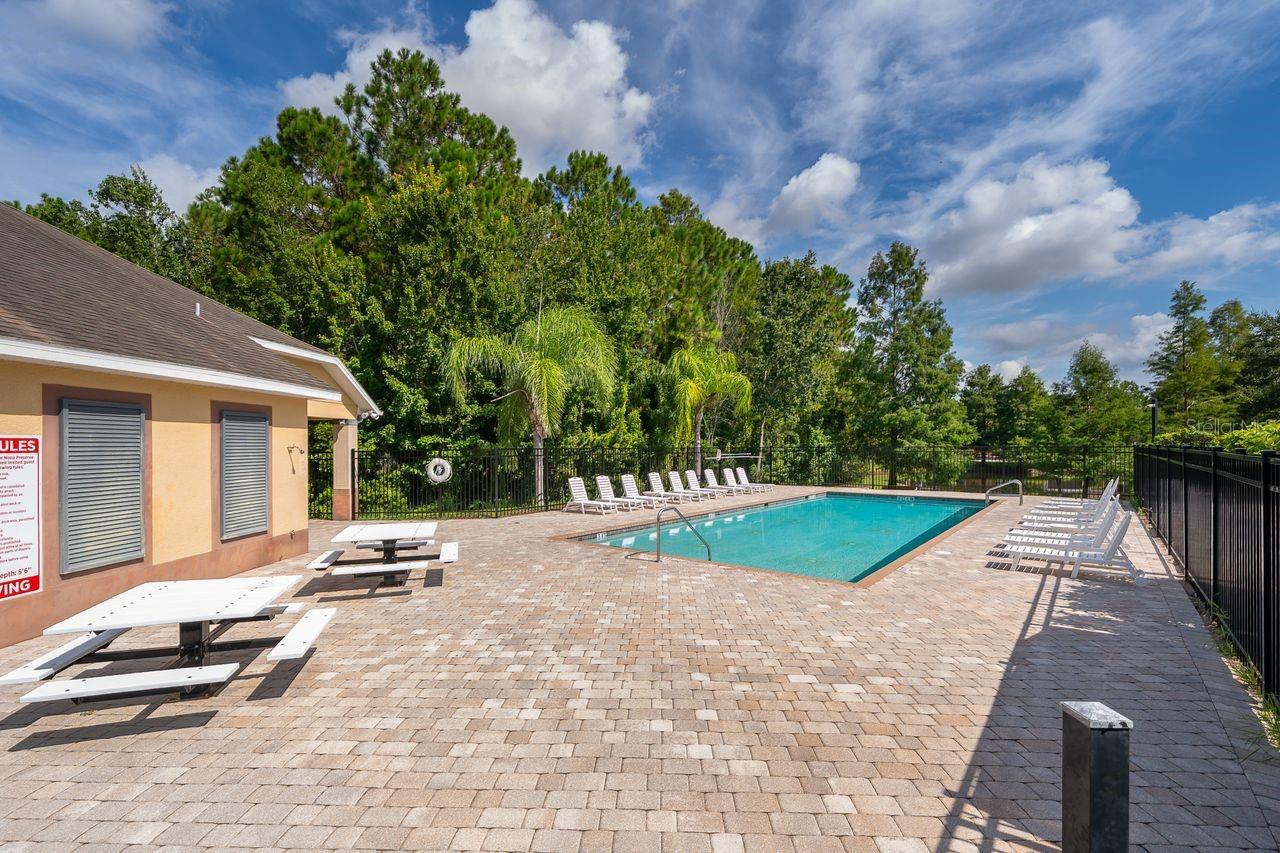 Image 18 of 21 For 9539 Silver Buttonwood Street