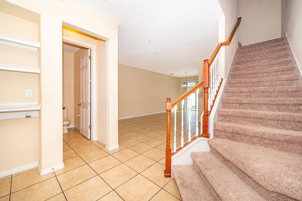 Image 8 of 21 For 9539 Silver Buttonwood Street