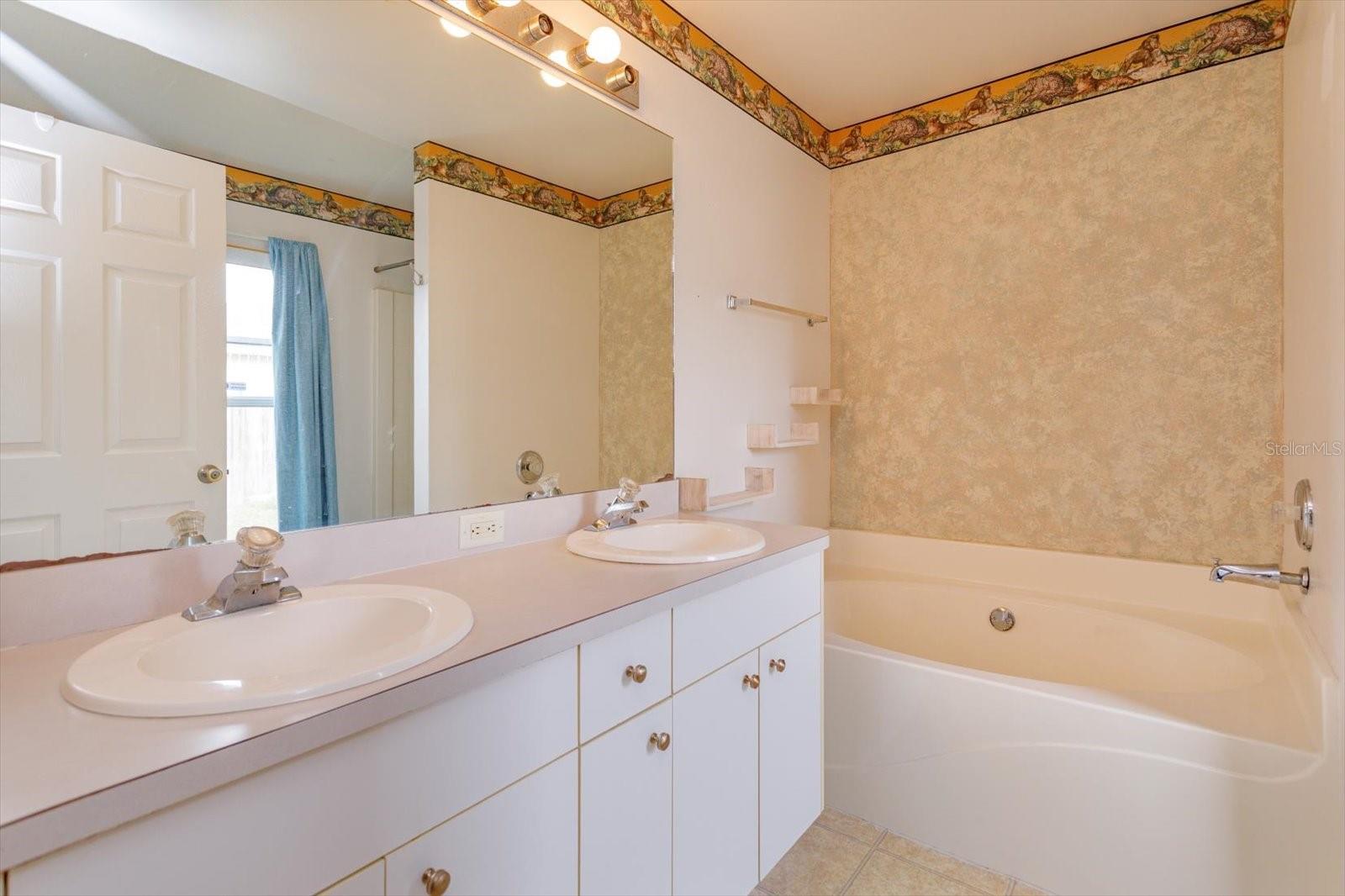 Image 18 of 28 For 2705 Liberty Avenue