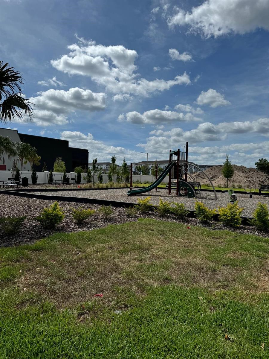 Image 26 of 32 For 4409 Campsite Loop