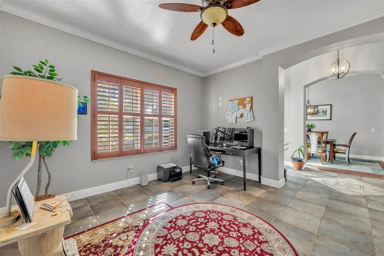 Image 25 of 34 For 419 Blue Water Edge Drive