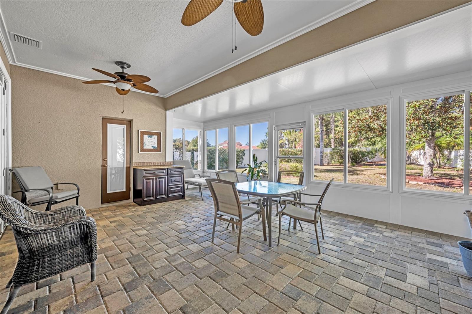 Image 27 of 34 For 419 Blue Water Edge Drive