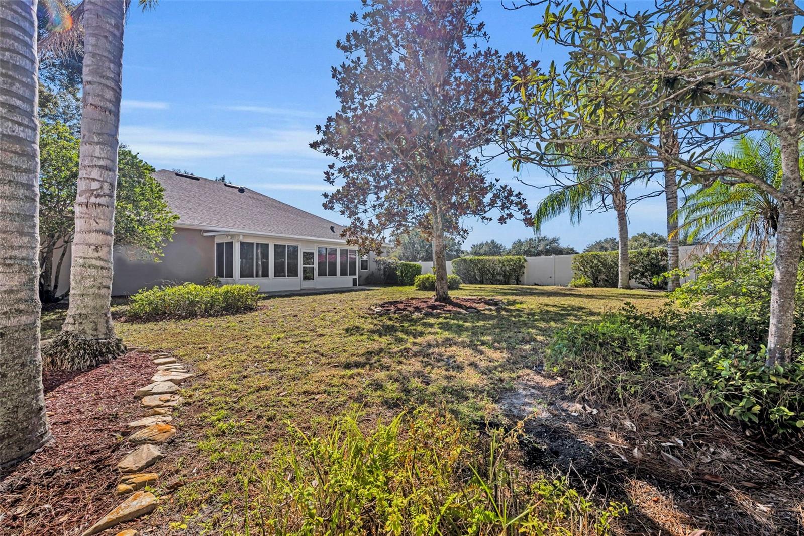 Image 31 of 34 For 419 Blue Water Edge Drive