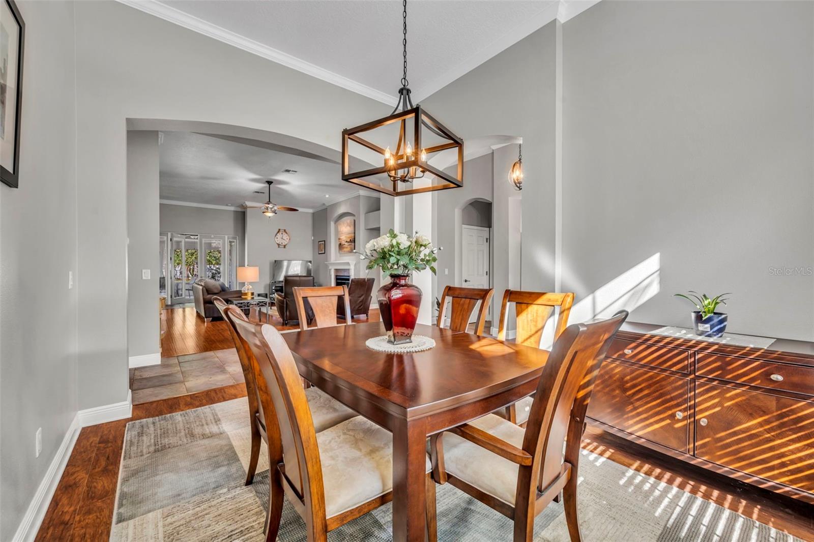 Image 7 of 34 For 419 Blue Water Edge Drive